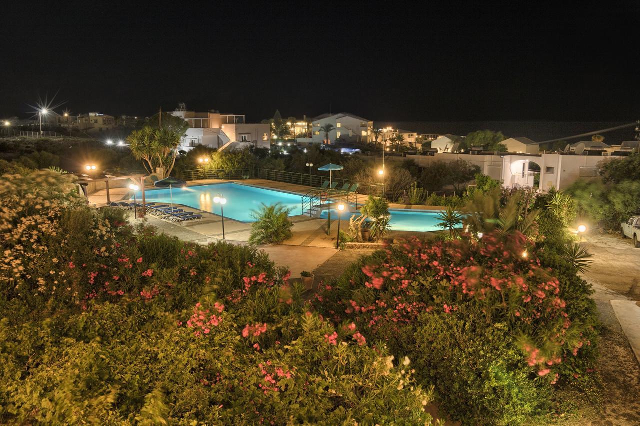 Anthemis Aparthotel สตาวรอช ภายนอก รูปภาพ